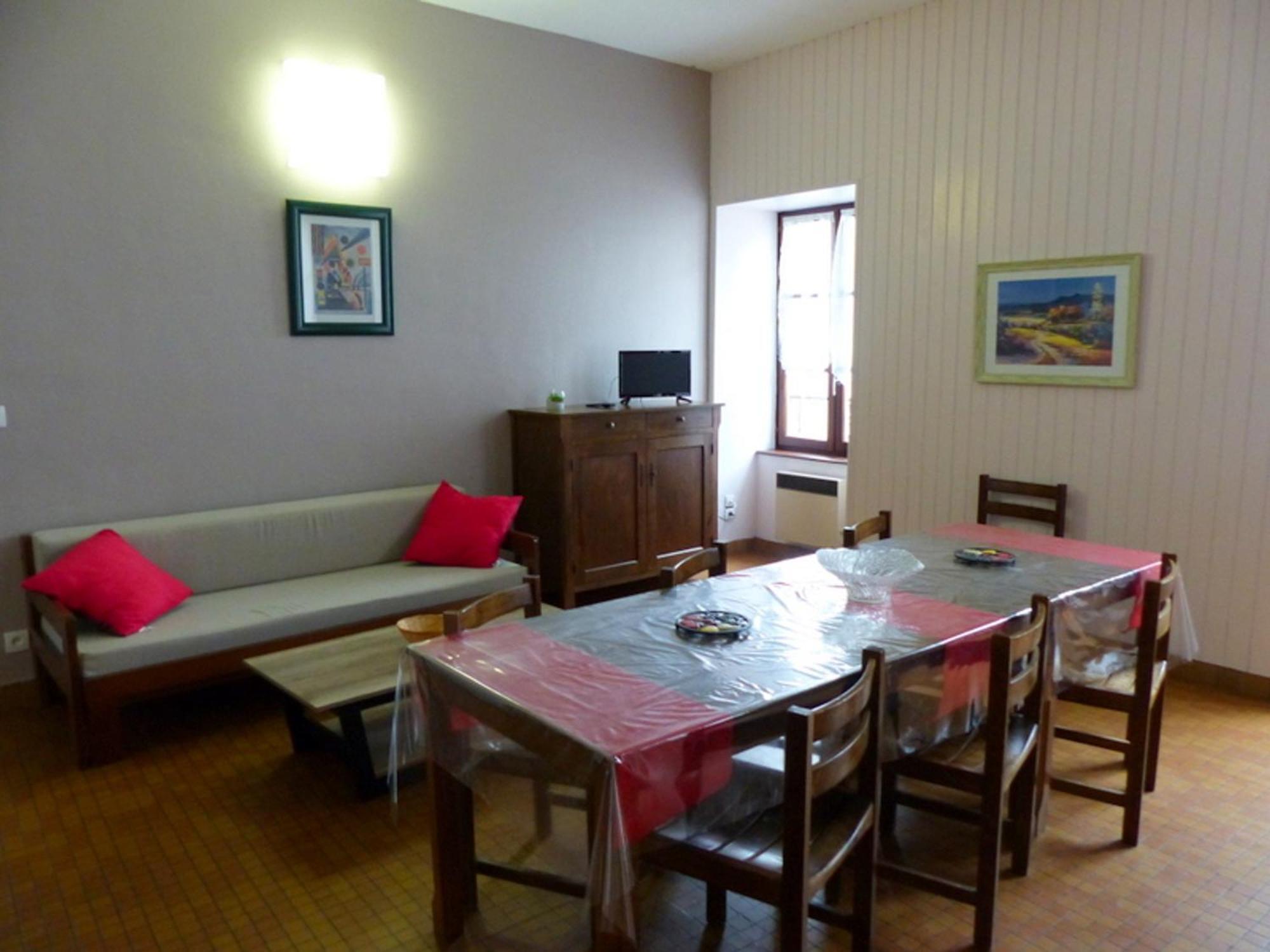 Appartement Arfeuilles, 4 Pieces, 6 Personnes - Fr-1-489-243 Bagian luar foto